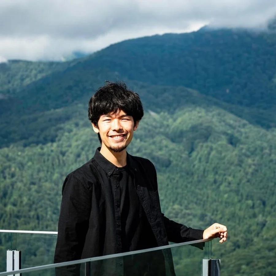 安居 昭博 氏